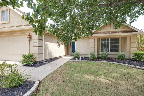 Denton, TX 76207,9600 Applewood Trail