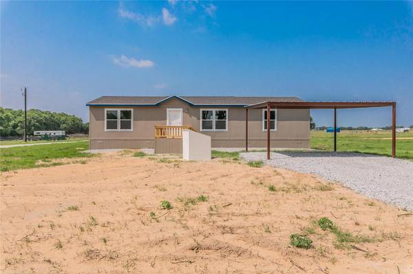 2360 Smyrna Road,  Sunset,  TX 76270