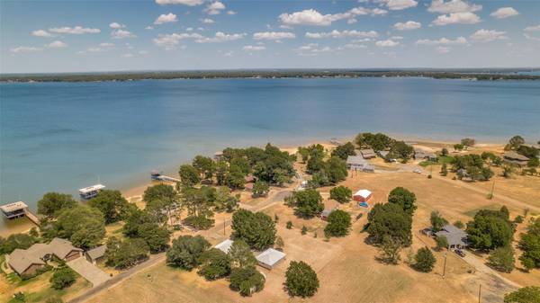 302 Santa Rosa Ranch Road #R, Trinidad, TX 75163