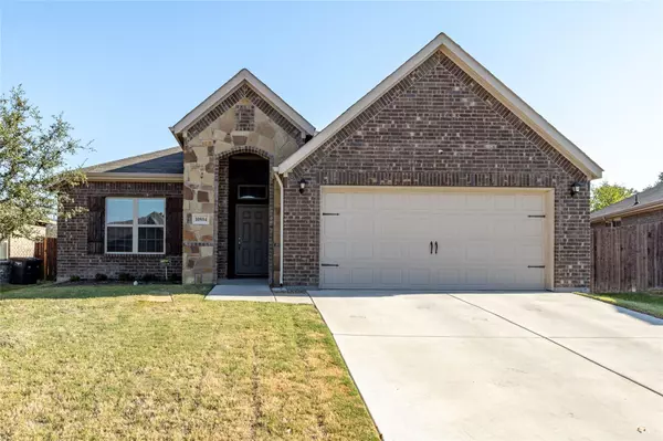 10804 Live Oak Creek Drive,  Fort Worth,  TX 76109