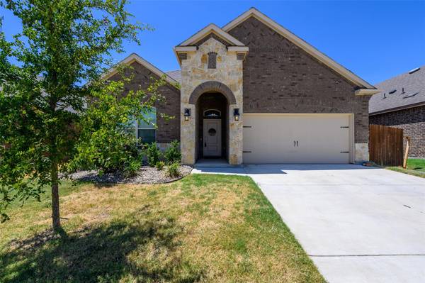 11305 Cobalt Drive, Aubrey, TX 76227