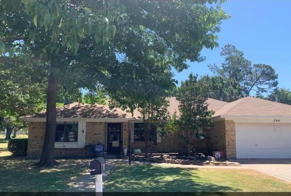 704 Westbrook Circle, Sulphur Springs, TX 75482