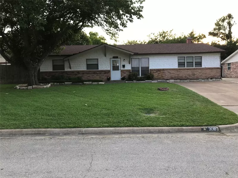 308 Huntington Drive, Euless, TX 76040