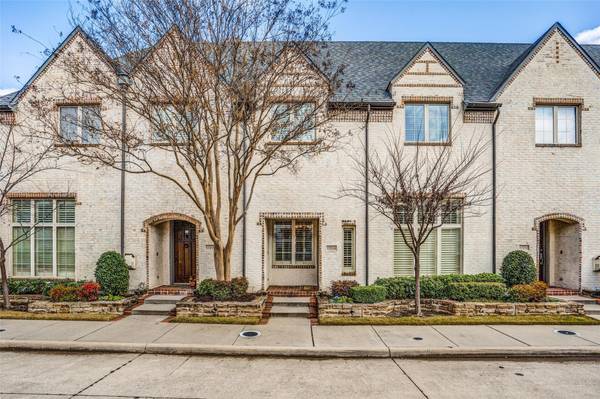 17214 Lechlade Lane, Dallas, TX 75252