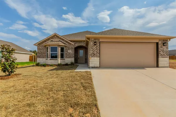 916 Avagail, Springtown, TX 76082