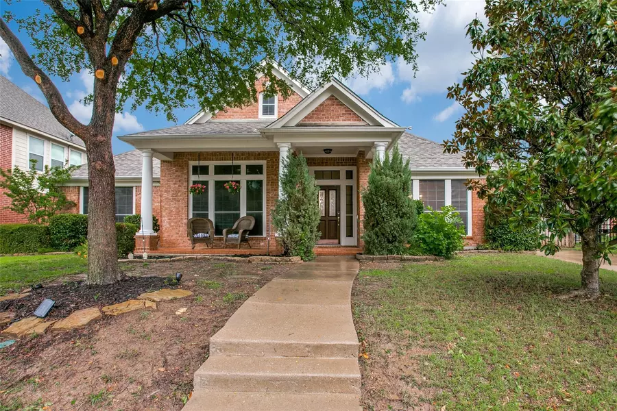 8521 Redwing Lane, Fort Worth, TX 76123