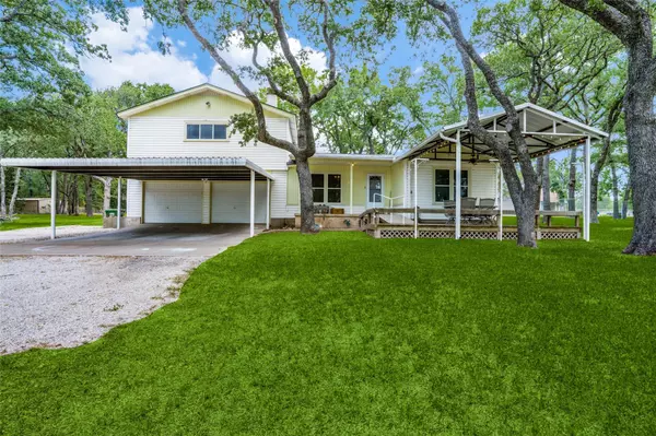 7970 Briar Road,  Azle,  TX 76020