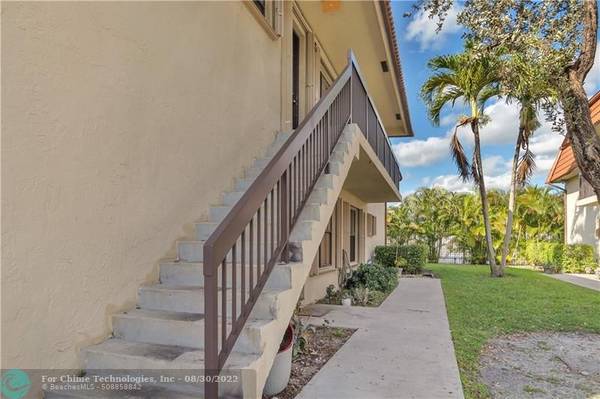 10055 NW 4th St  #103,  Pembroke Pines,  FL 33024