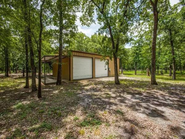 Corsicana, TX 75110,240 Burr Oak Lane