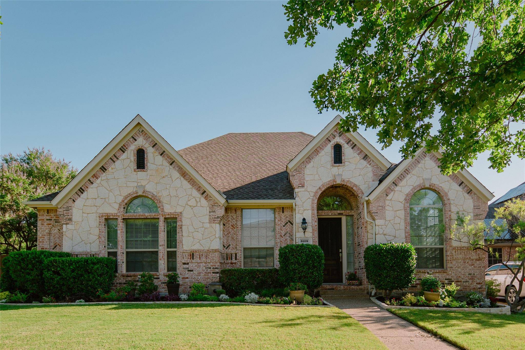 8109 Marble Falls Drive, North Richland Hills, TX 76180
