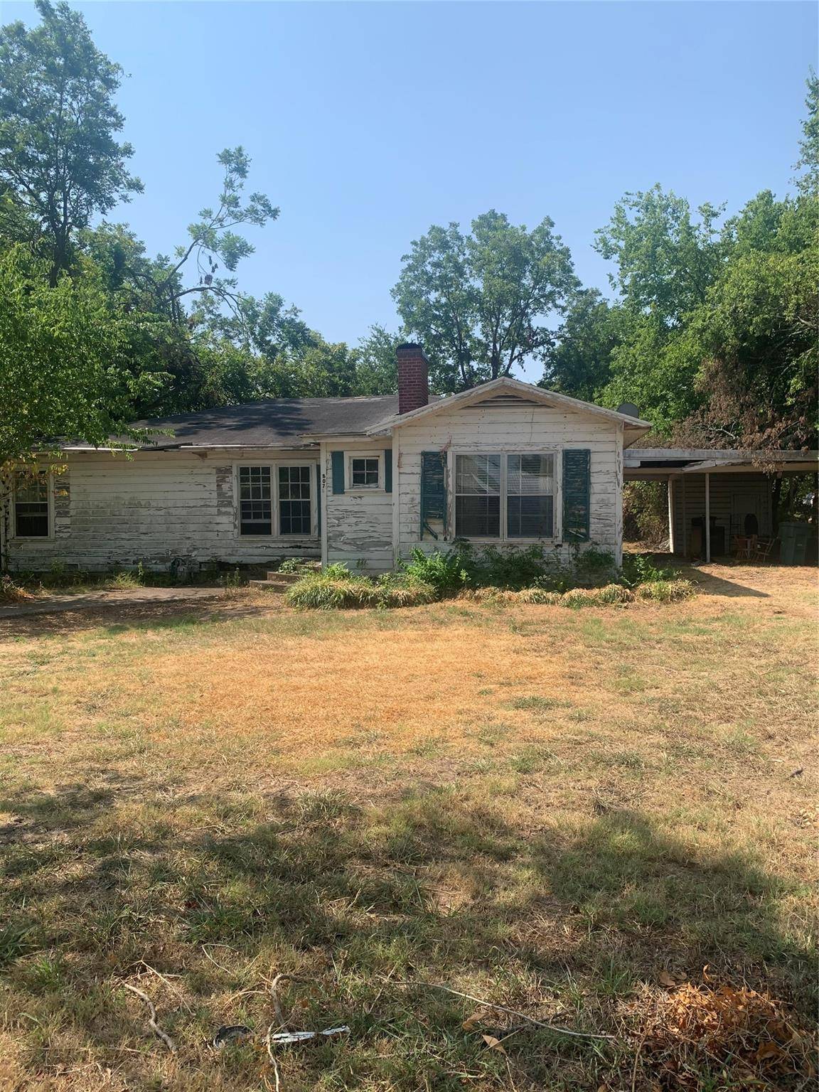 807 W Main Street, Honey Grove, TX 75446