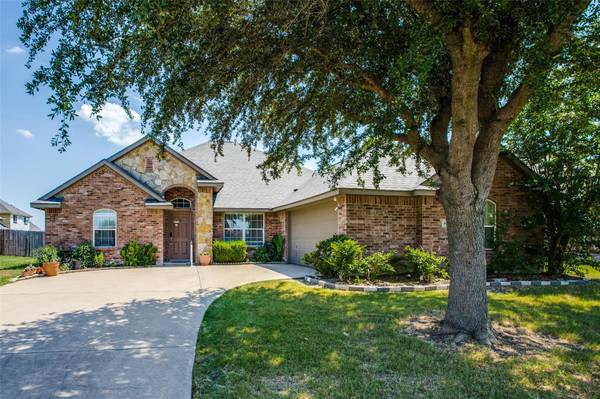 6410 Peach Tree Court, Midlothian, TX 76065