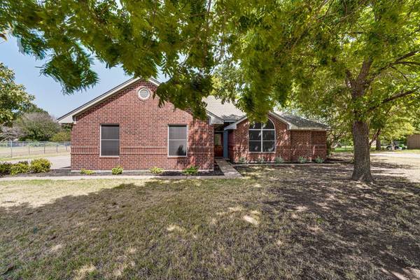 160 Alesha Road, Red Oak, TX 75154