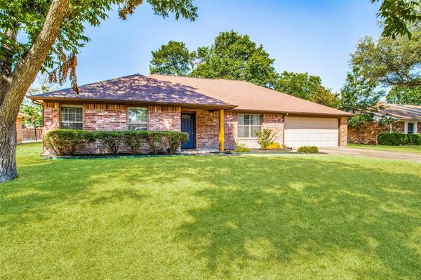 121 Dartmouth Drive, Waxahachie, TX 75165