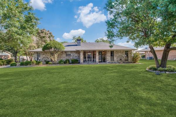 300 E Short, Leonard, TX 75452