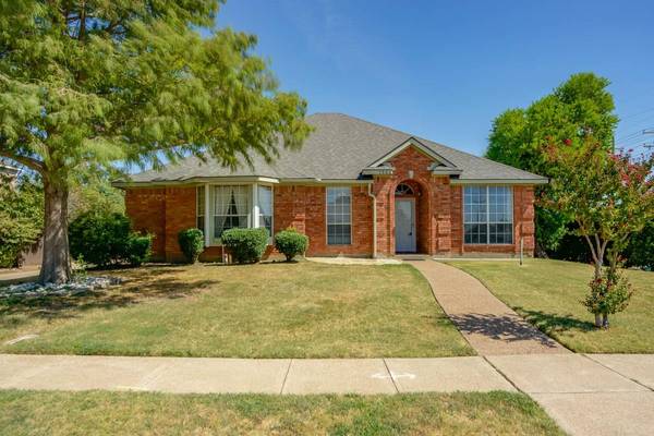 1501 Waterford Drive, Lewisville, TX 75077