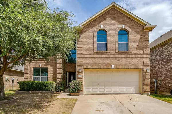 1725 Birds Eye Road, Fort Worth, TX 76177