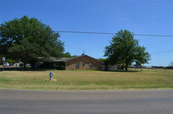 Mabank, TX 75147,100 N 10th Street