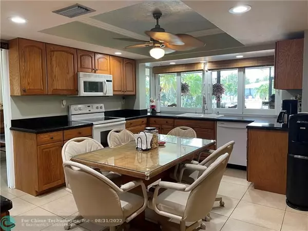 Plantation, FL 33317,6000 SW 16th Ct