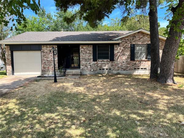 3002 Robin Road, Greenville, TX 75402