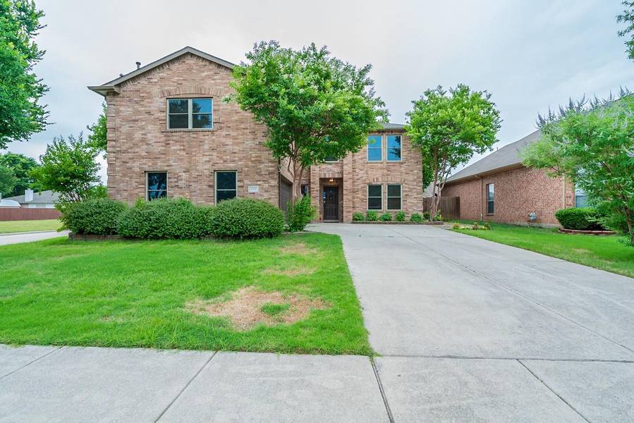 4318 Wood Stone Circle, Corinth, TX 76208