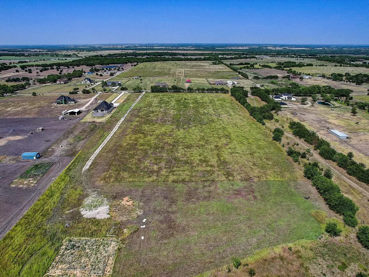 Kaufman, TX 75142,1433 County Road 4106