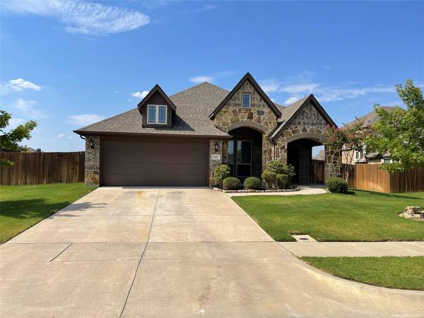 921 Safrano Street, Midlothian, TX 76065