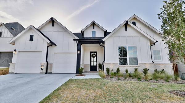 2240 Romelle Street, Aledo, TX 76008