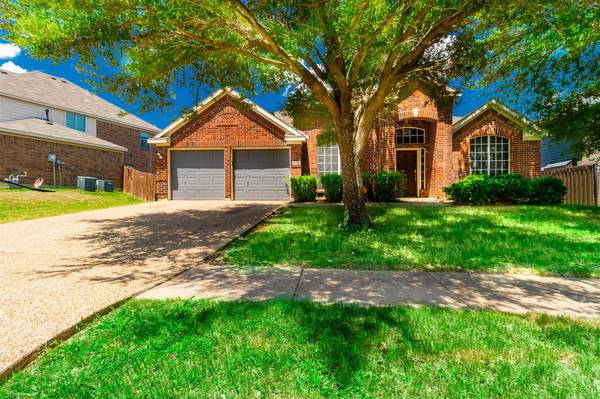 712 Mulberry Lane, Desoto, TX 75115