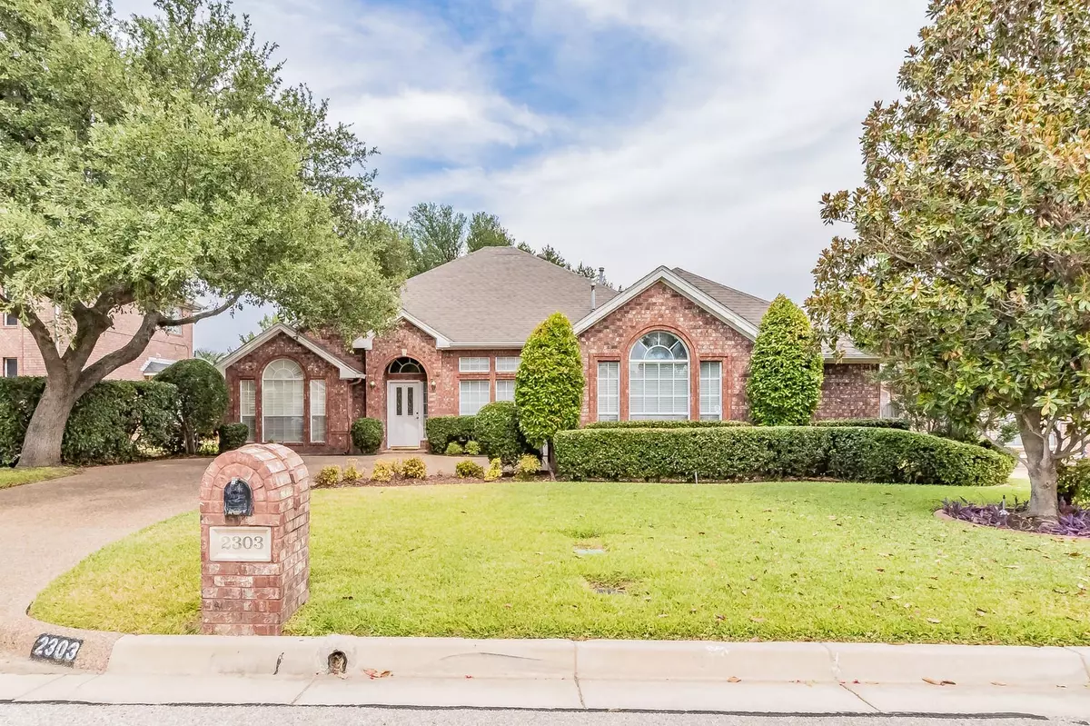 Arlington, TX 76016,2303 Whisperton Drive