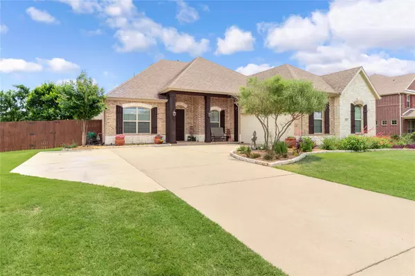 292 Waterford Lane, Sunnyvale, TX 75182