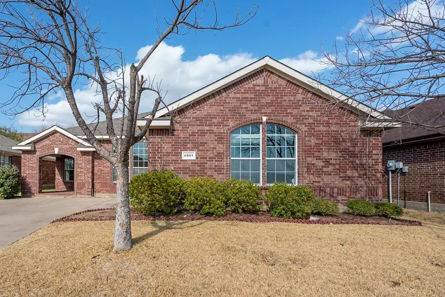 6809 Dream Dust Drive, North Richland Hills, TX 76180