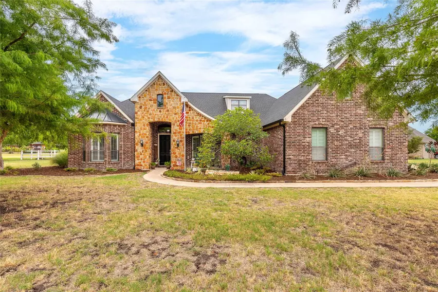 711 Equestrian Drive, Rockwall, TX 75032