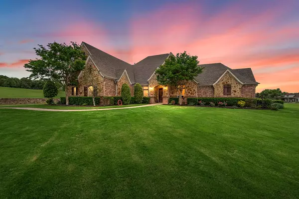 Burleson, TX 76028,104 Country Vista Circle