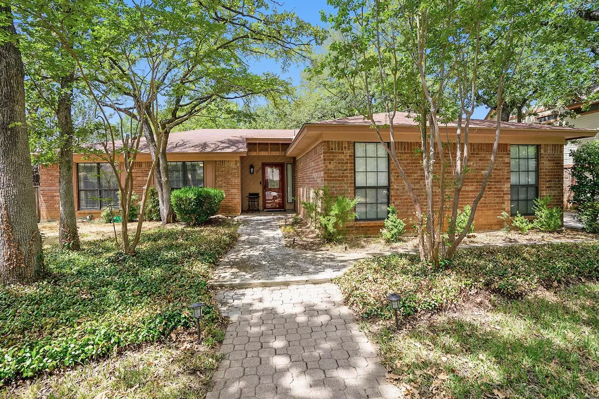 Bedford, TX 76022,1313 Donna Lane