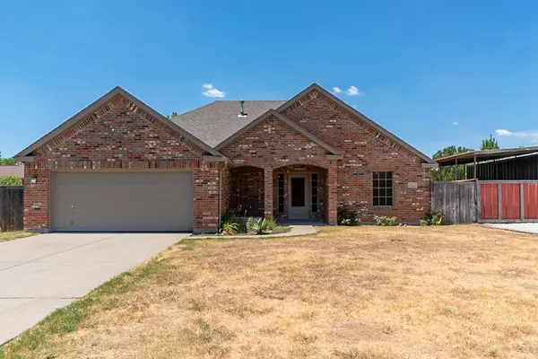 1033 Scenic Drive, Justin, TX 76247