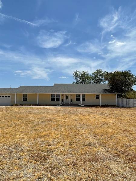 1112 County Road 412, Glen Rose, TX 76043