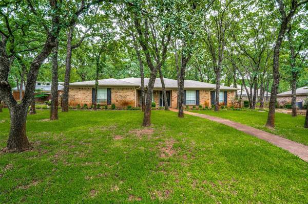 4001 Spring Hollow Street, Colleyville, TX 76034