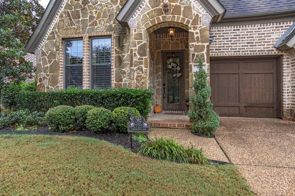 721 Creekview Lane, Colleyville, TX 76034