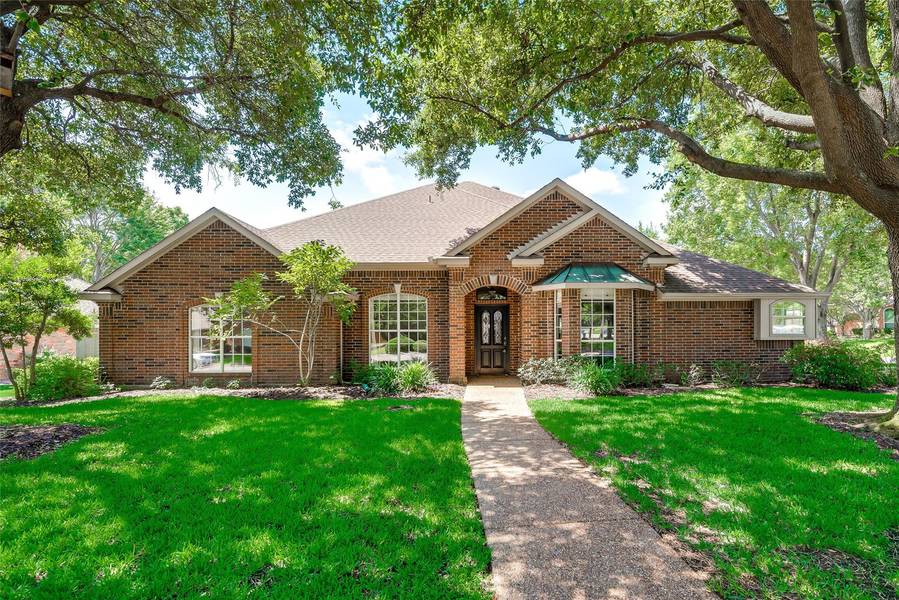 1701 CRESTEDGE Court, Colleyville, TX 76034