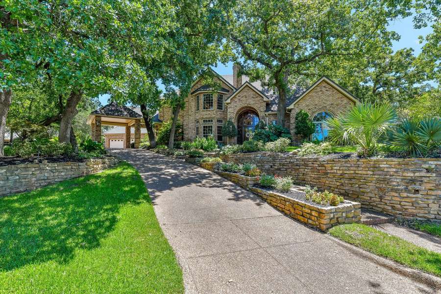 3305 Scarborough Lane Court, Colleyville, TX 76034