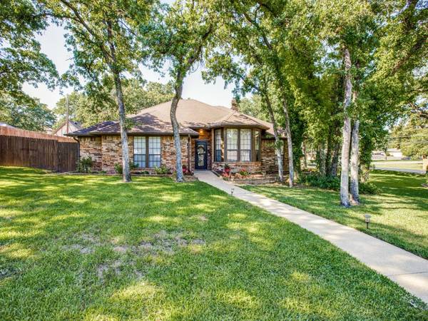 Colleyville, TX 76034,404 Oak Crest Hill Drive