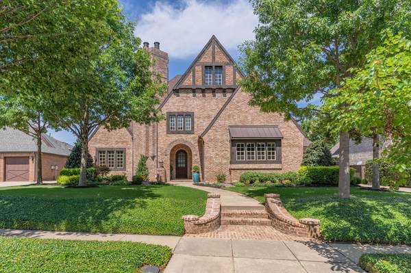 6804 Whittier Lane, Colleyville, TX 76034