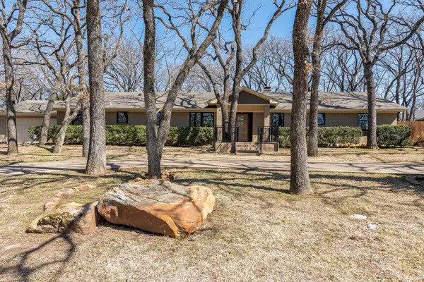 4009 Spring Hollow Street, Colleyville, TX 76034