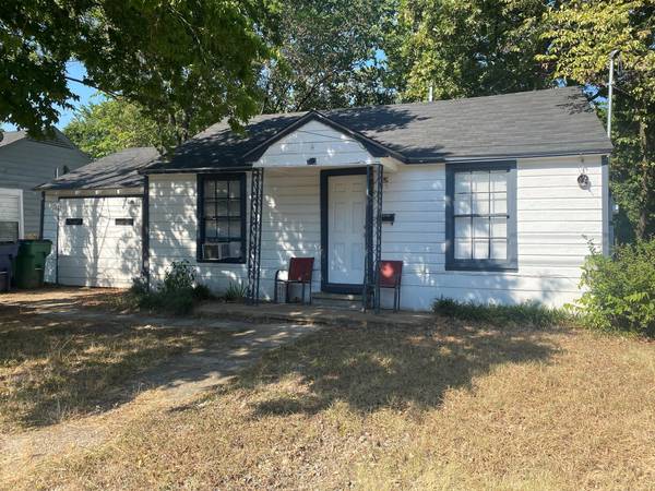 203 Lewis Street, Waxahachie, TX 75165