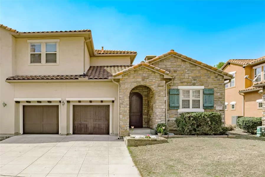 635 Via Ravello, Irving, TX 75039