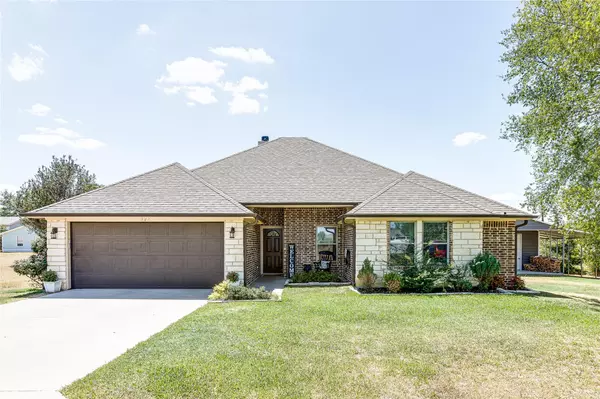 327 Flagship Lane, Gun Barrel City, TX 75156