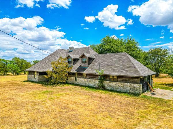 7684 County Road 2060, Powell, TX 75153