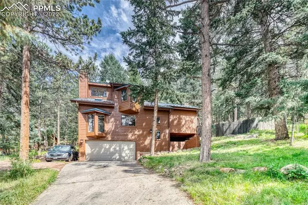 1001 Kings Crown RD, Woodland Park, CO 80863