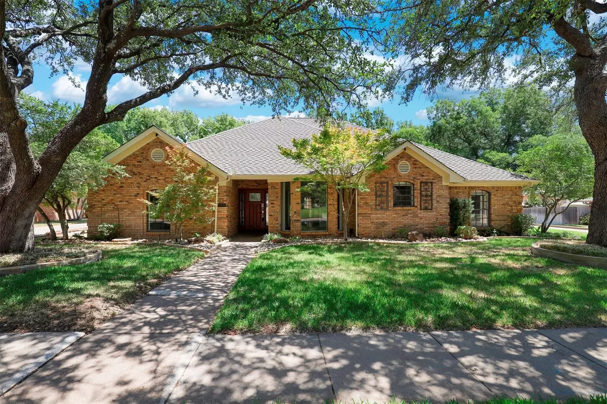 Bedford, TX 76021,3836 Laurel Lane